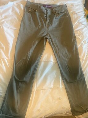 Gloria Vanderbilt Women’s Olive Green pants